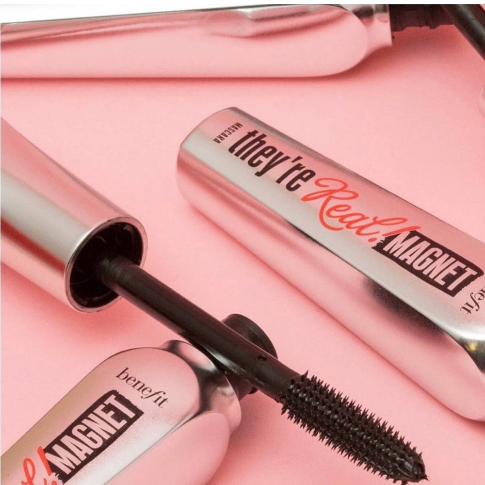 Benefit They’re Real Extreme Lengthening Magnet Mascara Full Size - Picture 4 of 4